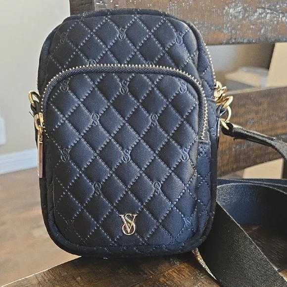 Black Quilted Crossbody Bag - Picture 4 of 6